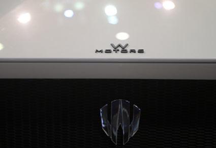  من هو الأمير الخليجي الذي إشترى أغلى سيارة في العالم؟